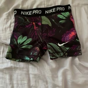 Botanical Nike pros